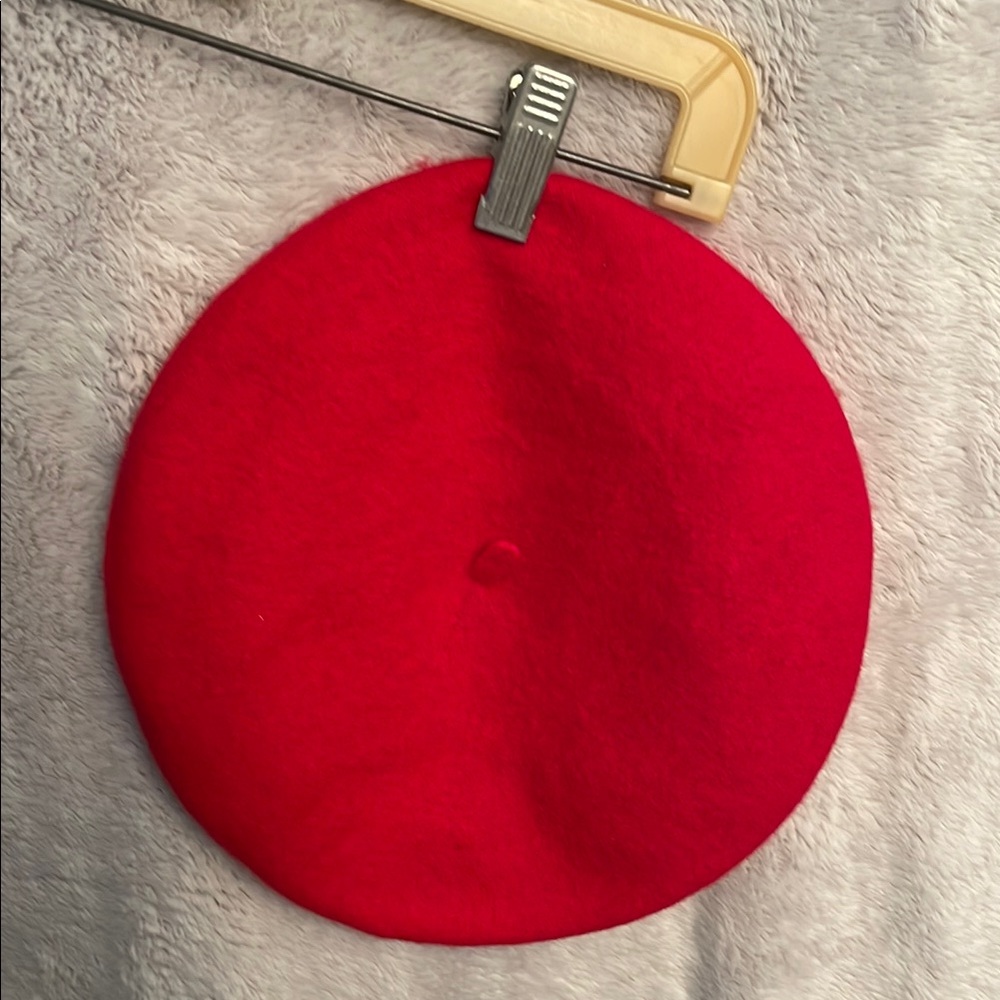 Vibrant Red Beret